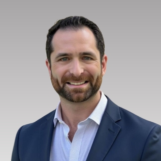 Headshot of Jon Stolzer, Co-Owner/CEO at Recovery Care of Columbia and Nashville Addiction Clinic